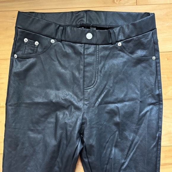 Tagoo Faux Leather Pleather Pants Womens Size Medium New With Tag Black Biker - Picture 2 of 5